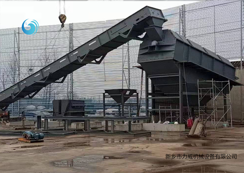 全密封不堵孔滾筒篩安裝現(xiàn)場(chǎng)