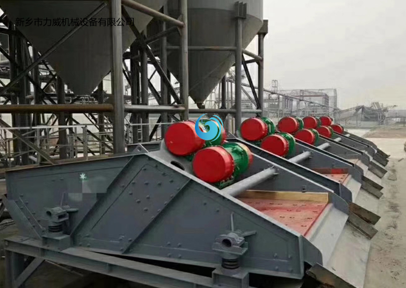 機(jī)制砂脫水振動篩